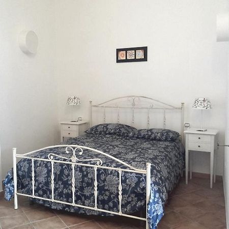 La Scaletta 19 Hotel Crispiano Room photo